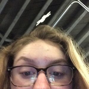 Meet your Posher, Alaina